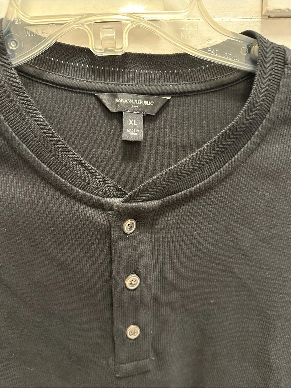 Banana Republic Black Short-Sleeve Henley Tee XL